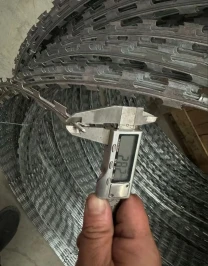 Єгозу 20-30 метрів (спіральний бар'єр безпеки) 1100 мм. Колючий