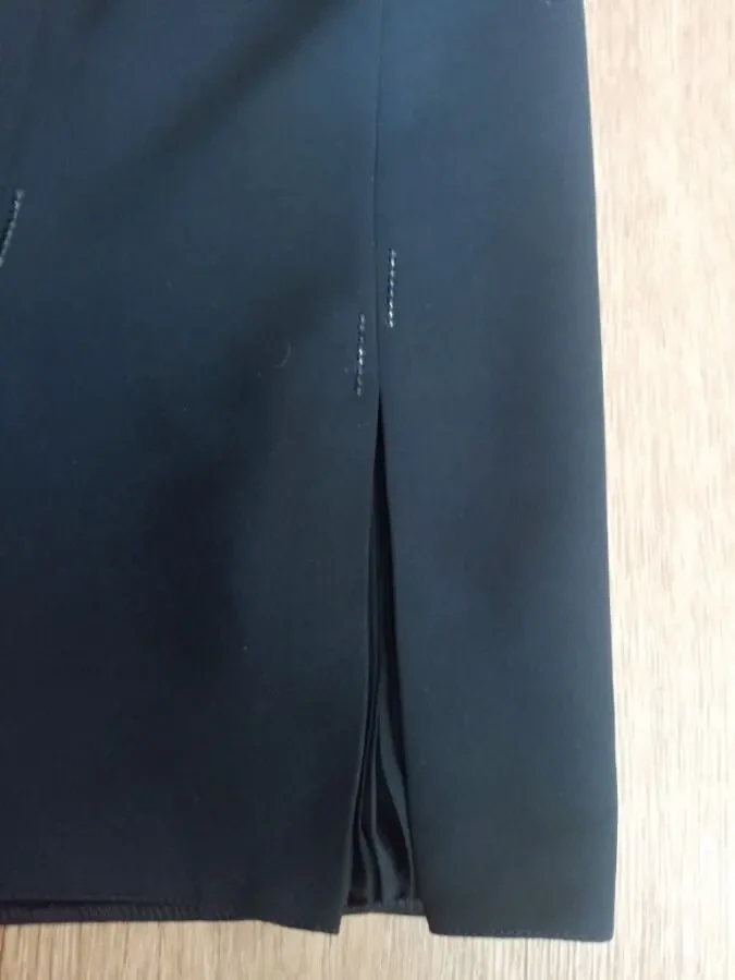 Lasea Красивая женская юбка короткая черная Польша 46-48 8