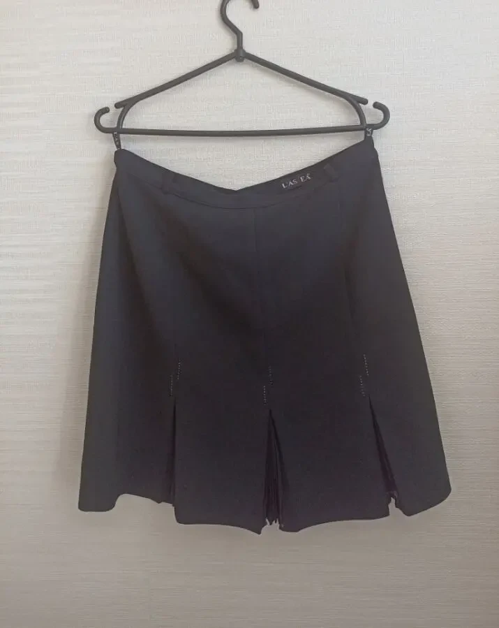 Lasea Красивая женская юбка короткая черная Польша 46-48 5