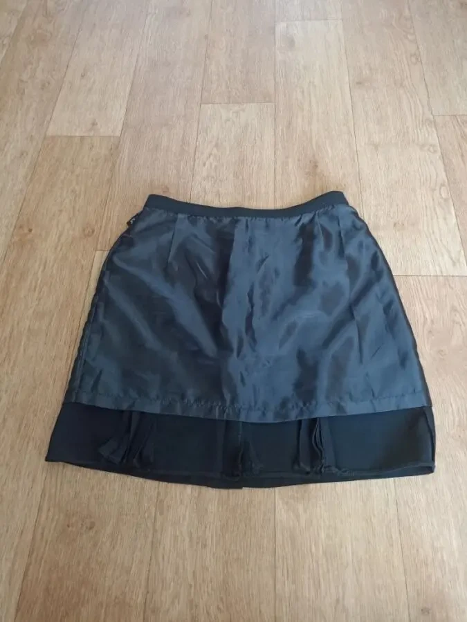 Lasea Красивая женская юбка короткая черная Польша 46-48 3
