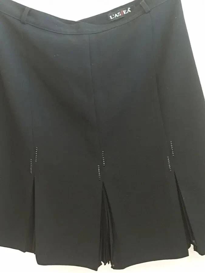 Lasea Красивая женская юбка короткая черная Польша 46-48 6