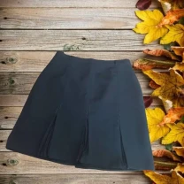Lasea Красивая женская юбка короткая черная Польша 46-48