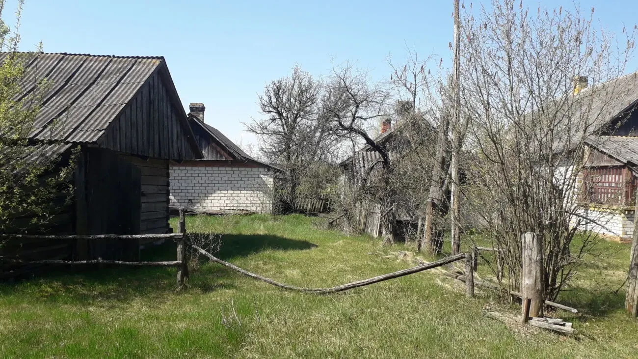 Продам буд. в Ст.Смоляри Волин.обл, 10км до Польщі, 10км до оз.Світязь 8