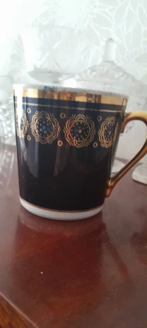 Красивая чашка синего цвета, золото, узоры. Новая. РЕТПО