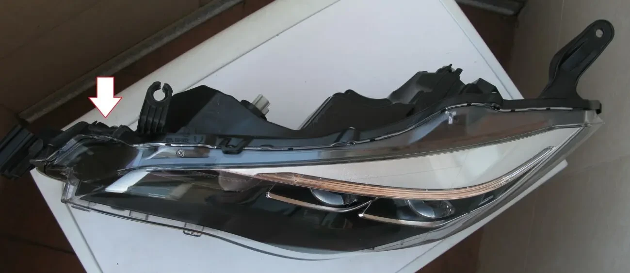 Toyota Corolla USA (2017-2019) Фара левая LED 81150-02M90 3