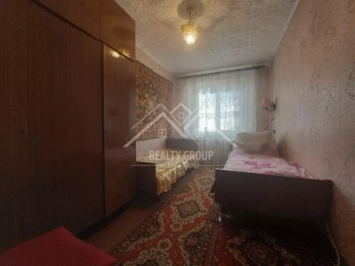 Продаж 2к квартири у ЦМ р-ні по вул.Свято-Миколаївській 5