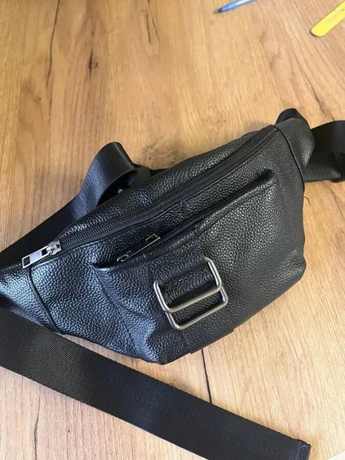 Сумка бананка шкіряна 2