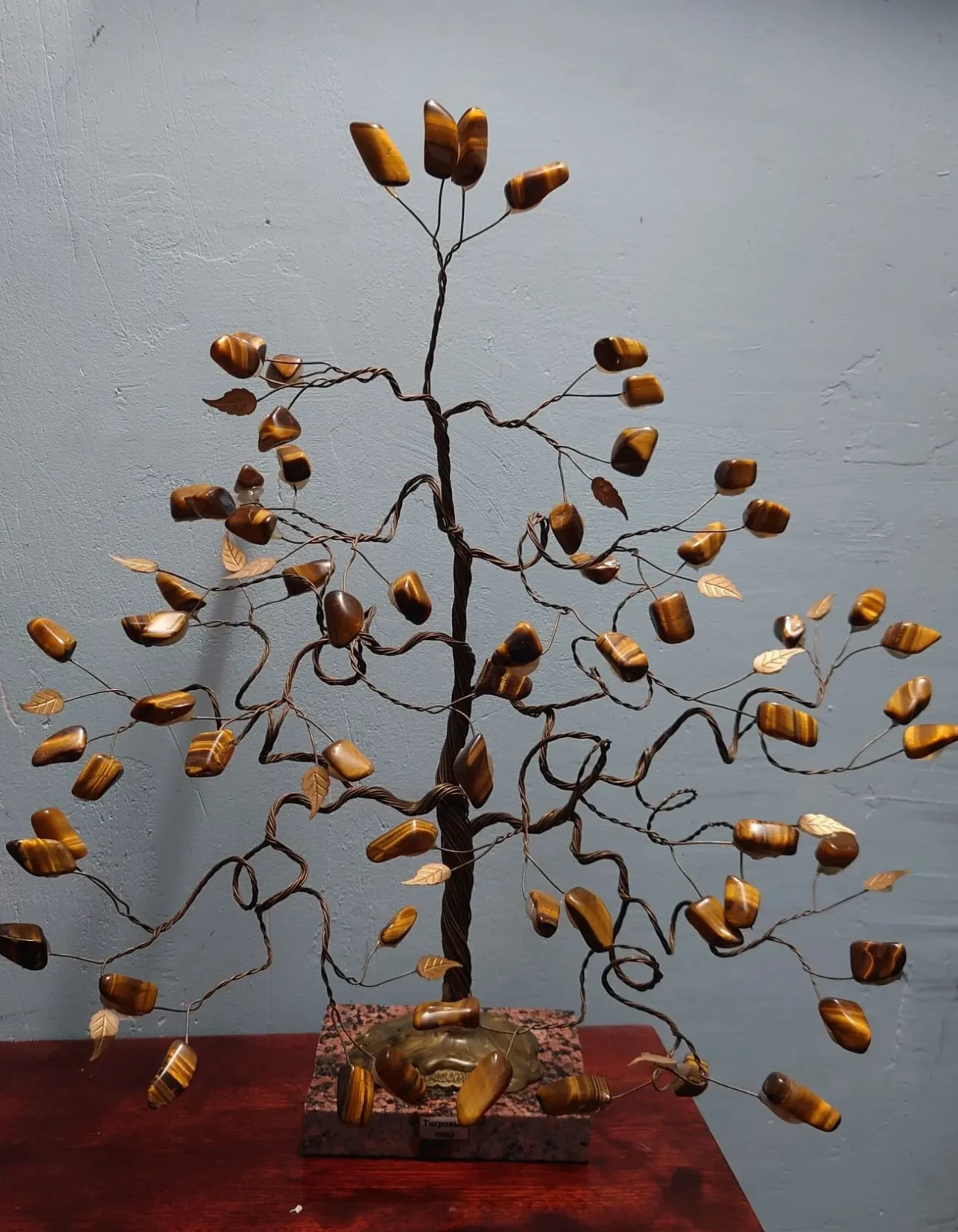 Декор. дерево из натурального камня Тигровый глаз. На счастье. 3