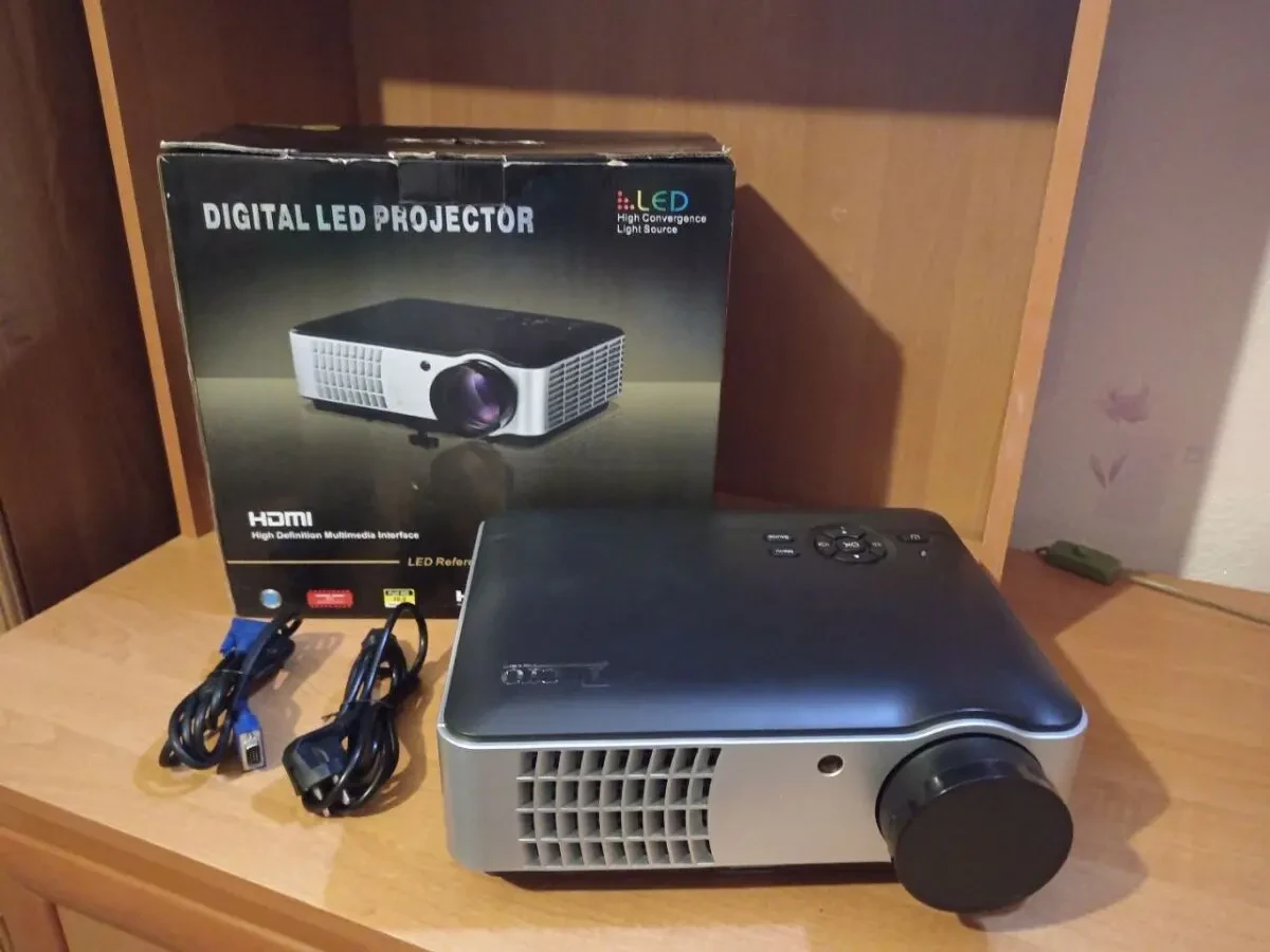 Проектор LCD Tecro PJ-4080 2