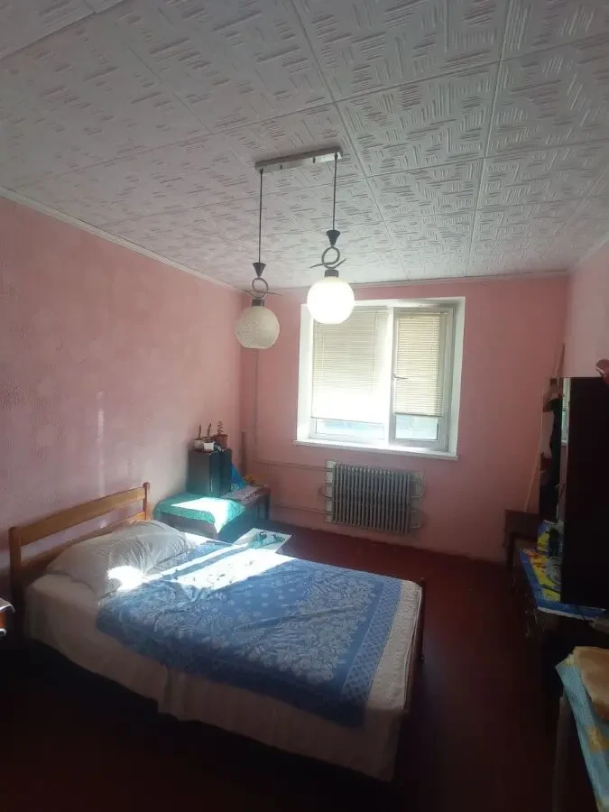 Продам 3-и кімнатну квартиру район Аэропорта - без проблем...