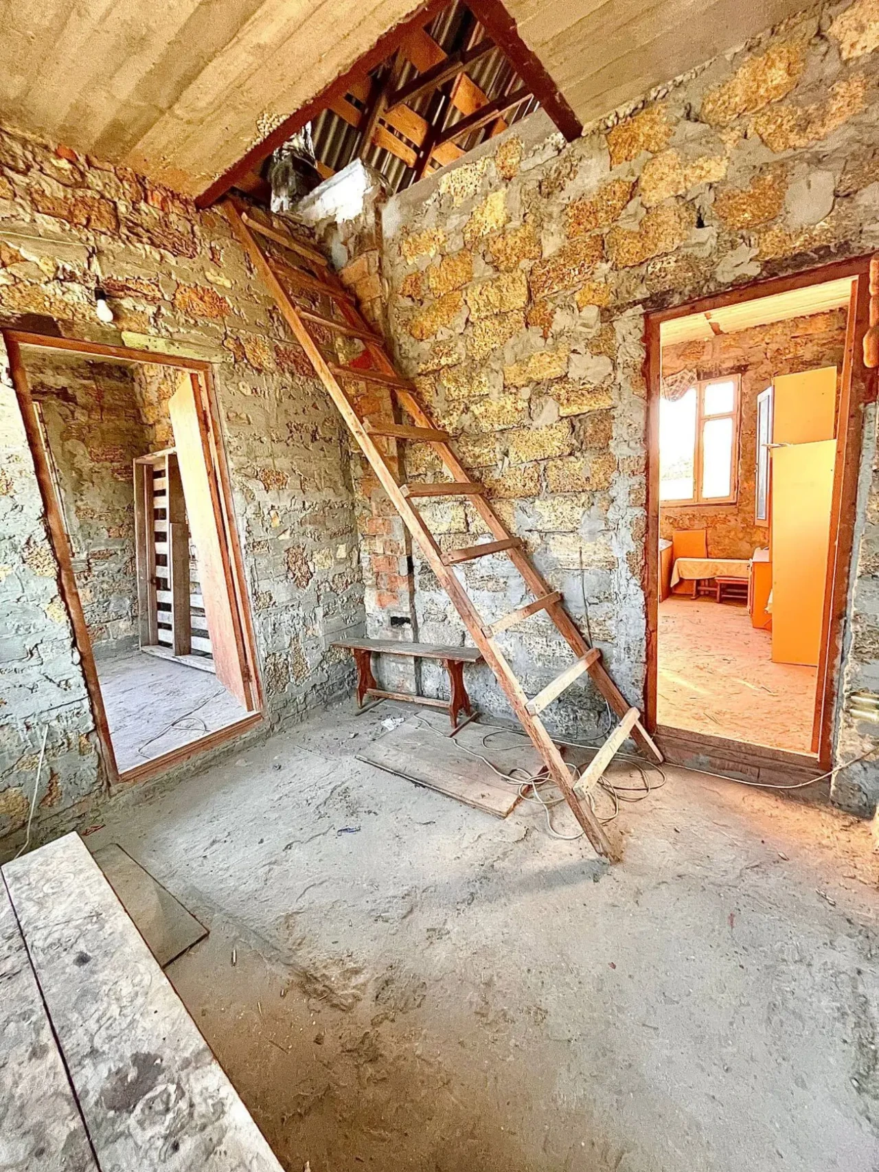 Продажа Будинка 4