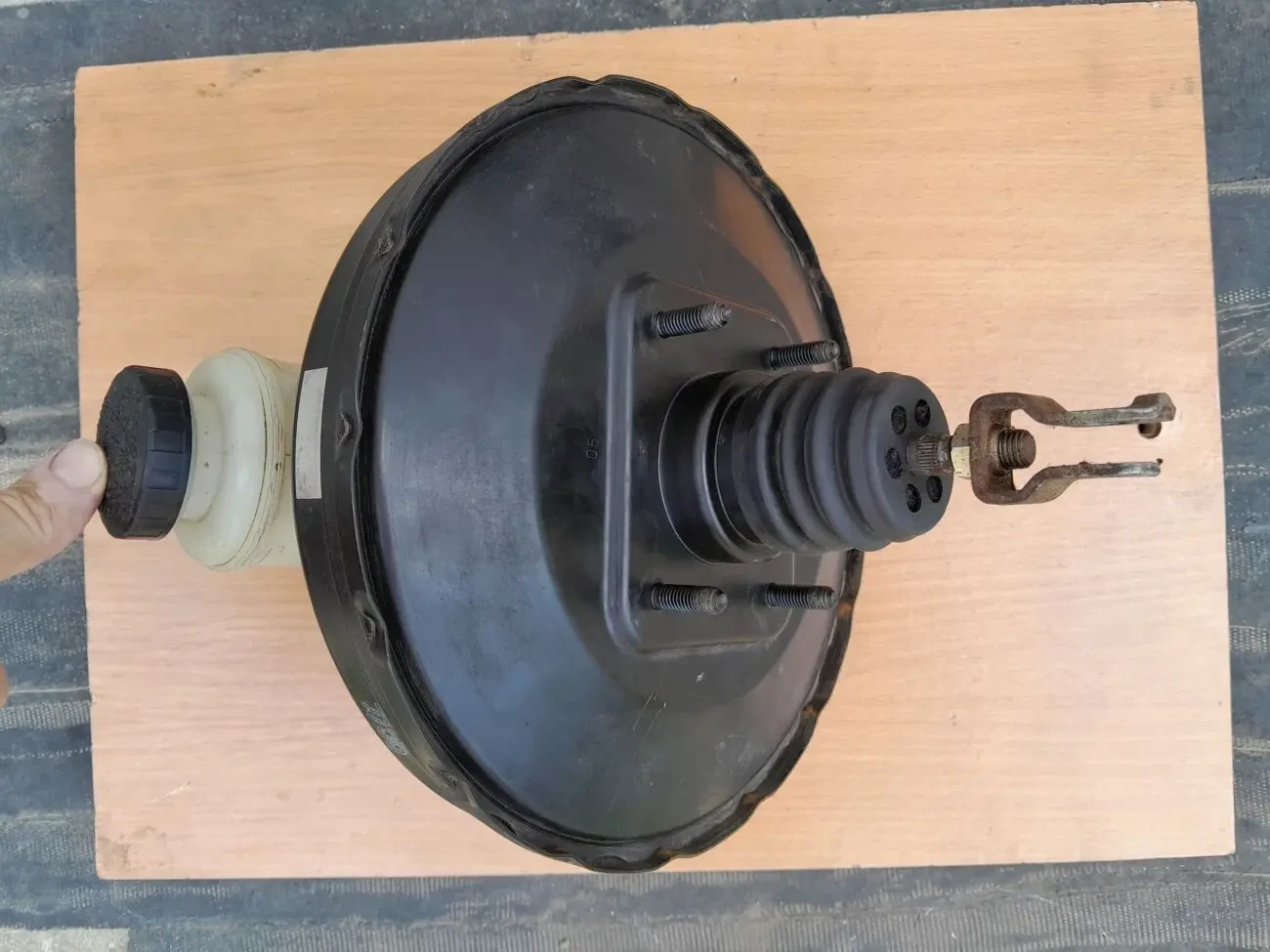 Тормозной цилиндр Suzuki Baleno 4