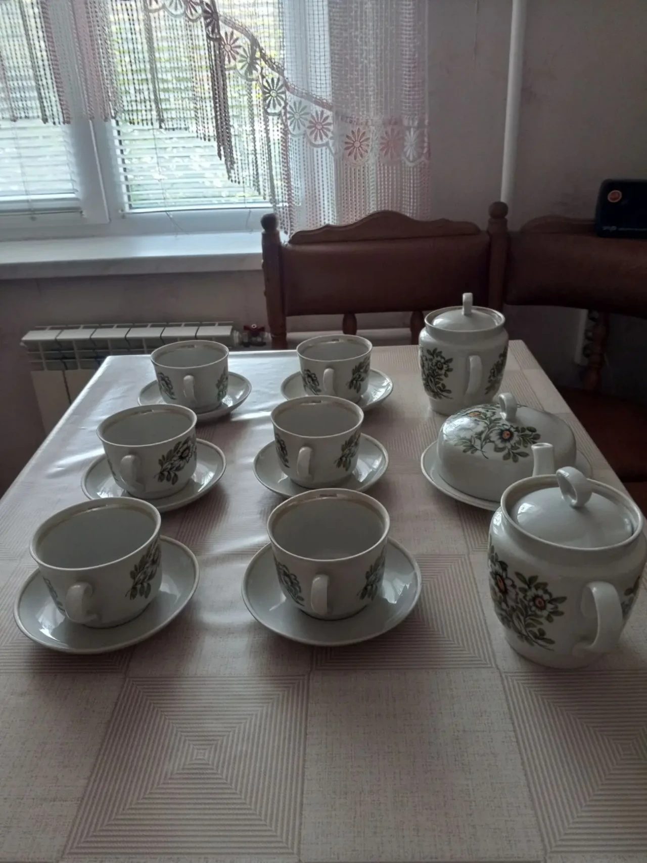 Новый чайный сервиз на 6 персон