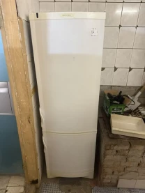 Холодильник Вестфрост гарний стан