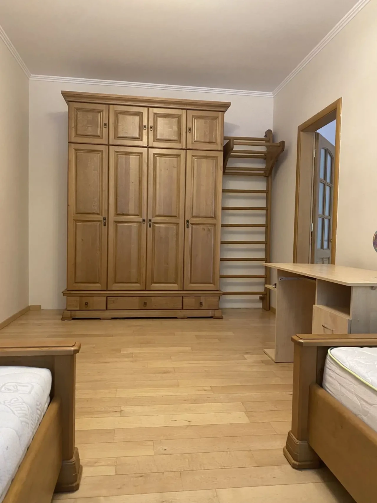 Здам свою трикімнатну квартиру Приморський район 6