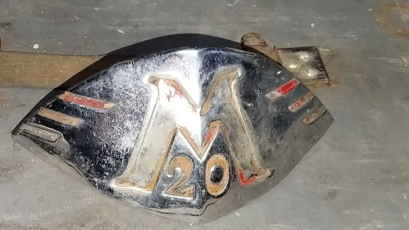 Эмблема ГАЗ М 20 ПОБЕДА