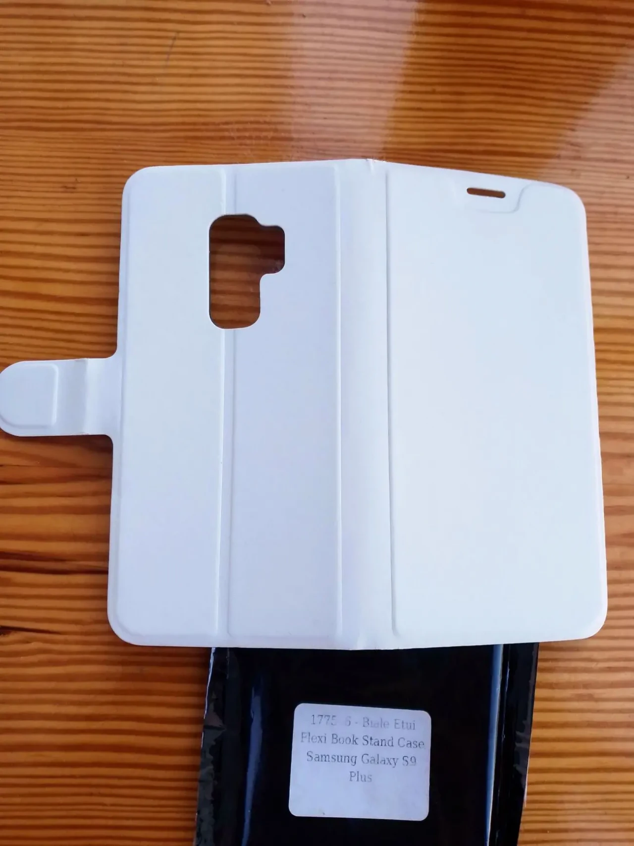 Чехол книжка комбинированный Samsung Galaxy S9 п белый кожзам, силикон