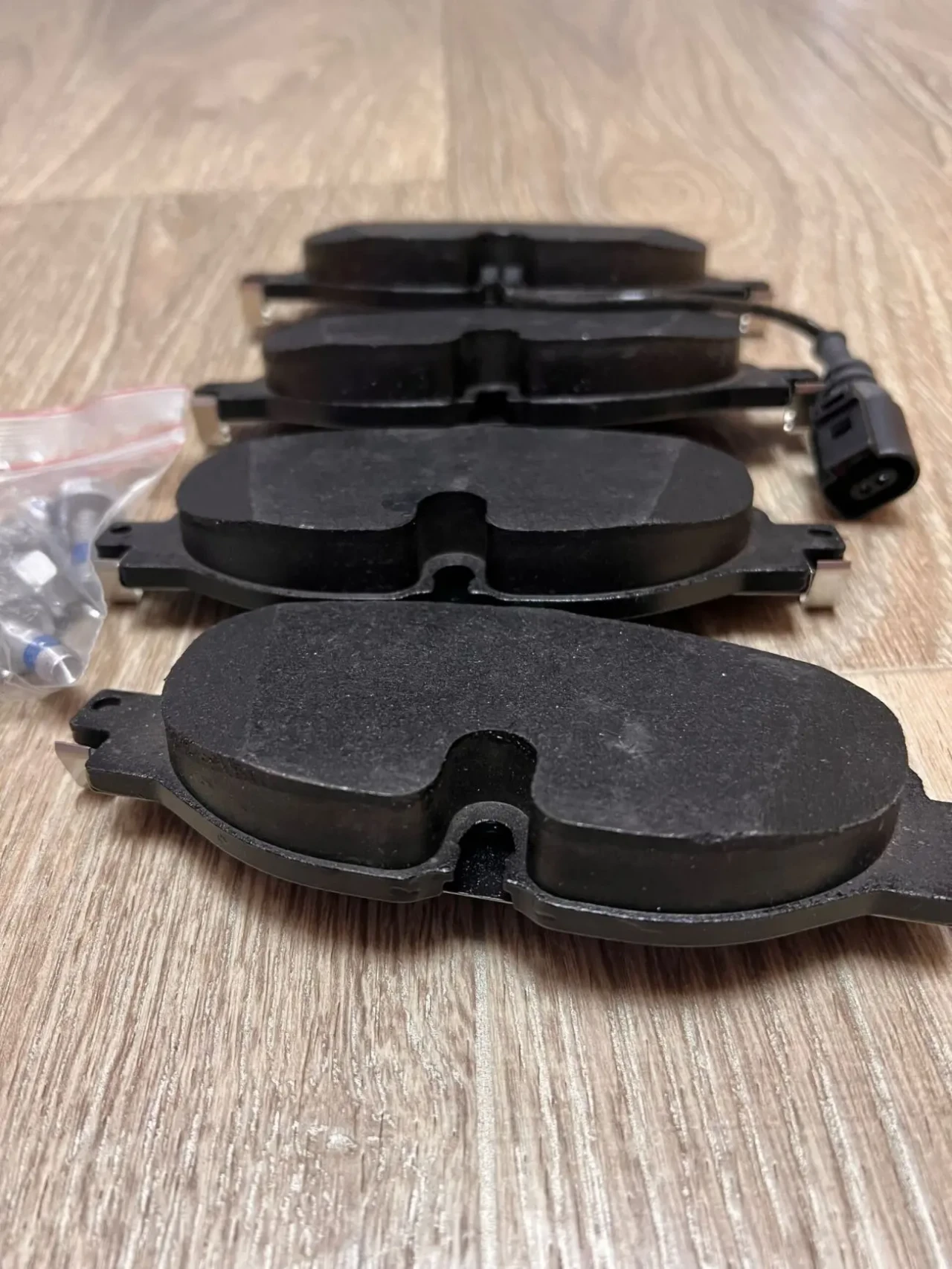 Тормозні колодки дискові TRW GDB1956 3