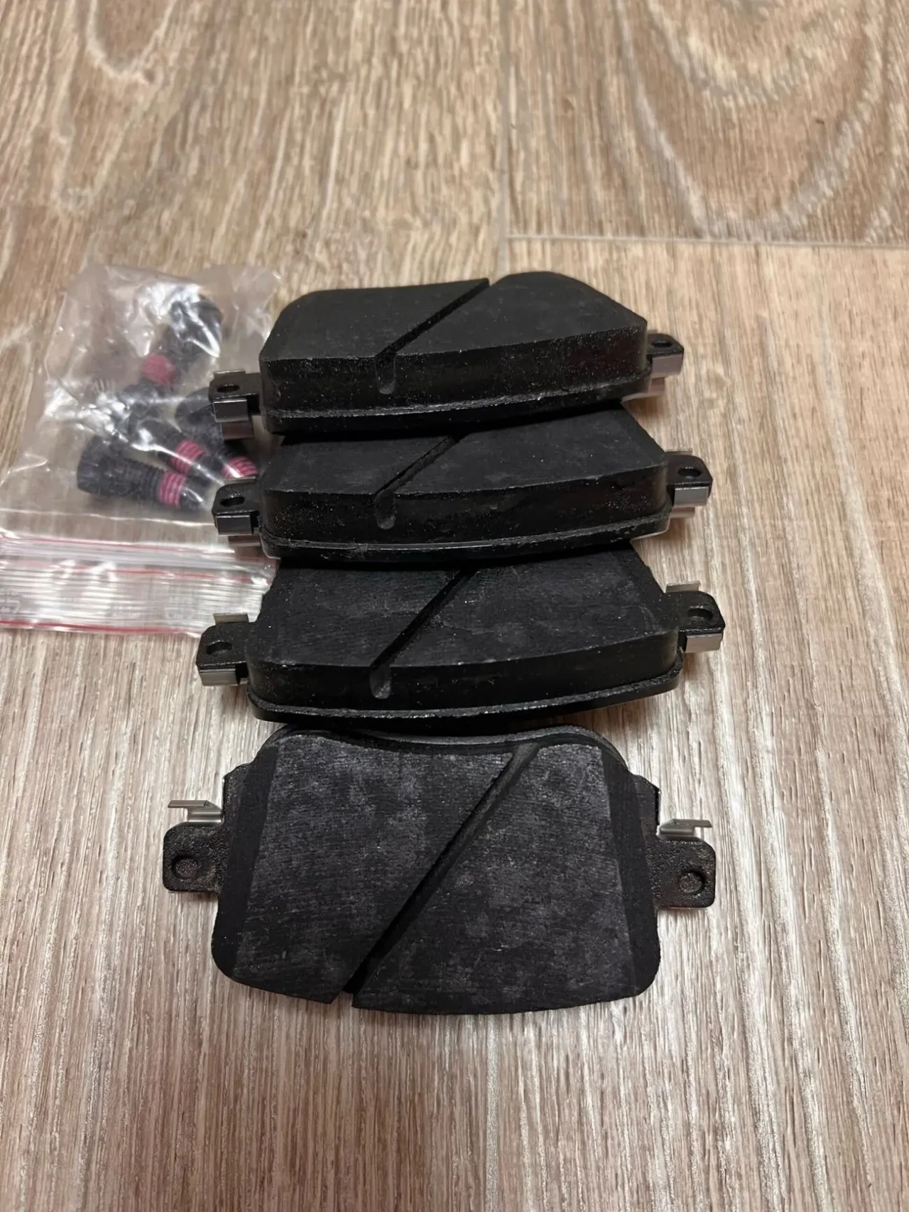 Тормозні колодки дискові TRW GDB1956 6