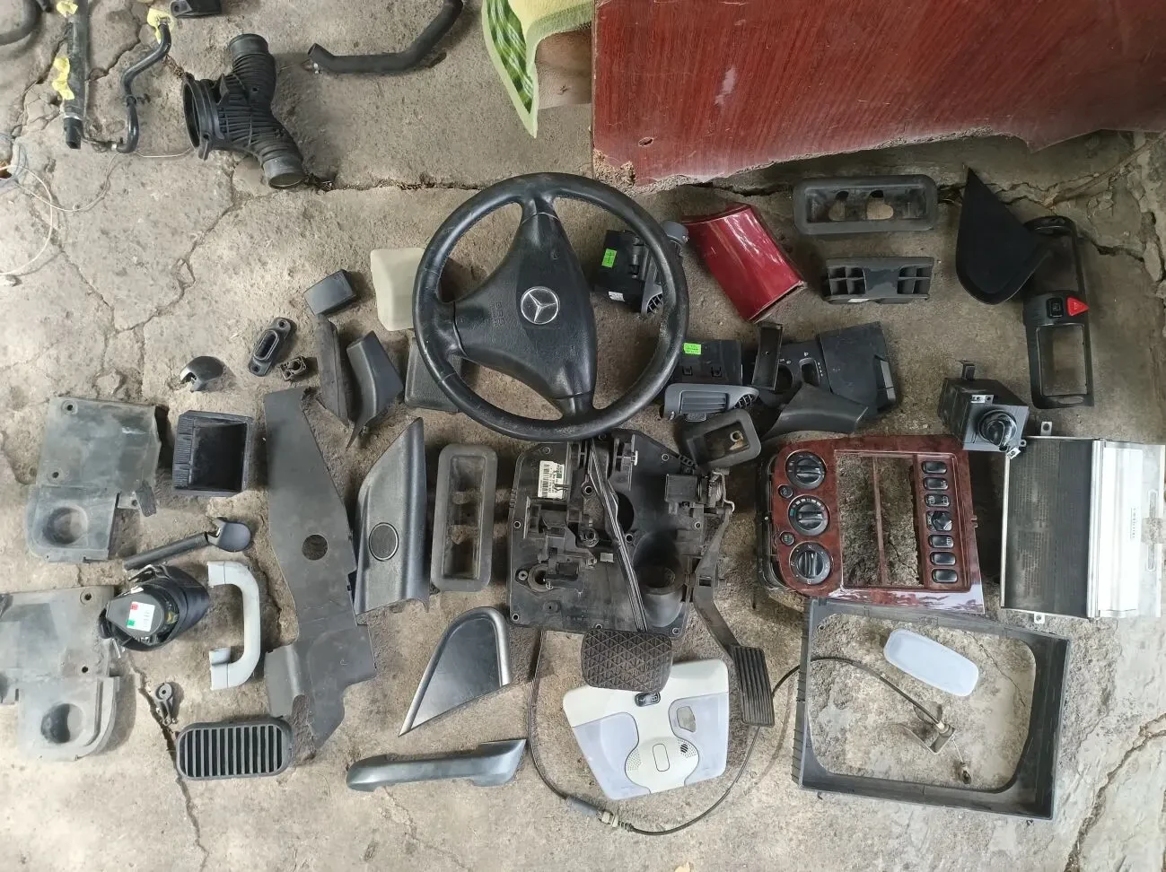 Разборка Мерседес а 170 а 168