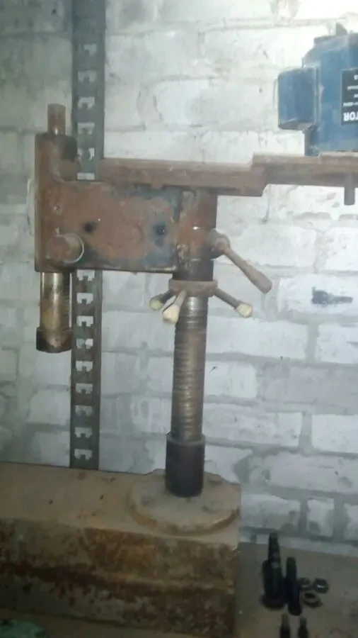 Продам сверлильный станок 2М112 Новый