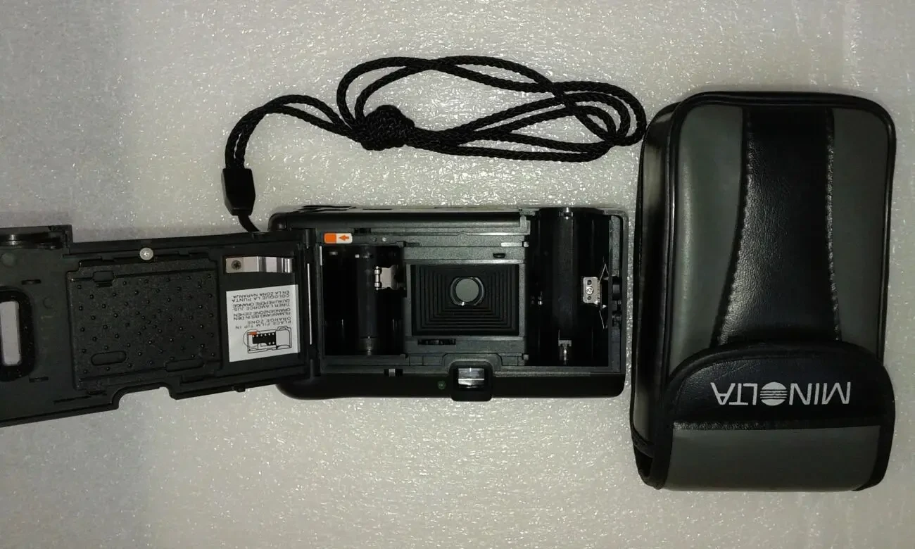 Minolta F20R, фірмовий плівковий фотоапарат made in Japan, стан нового 10