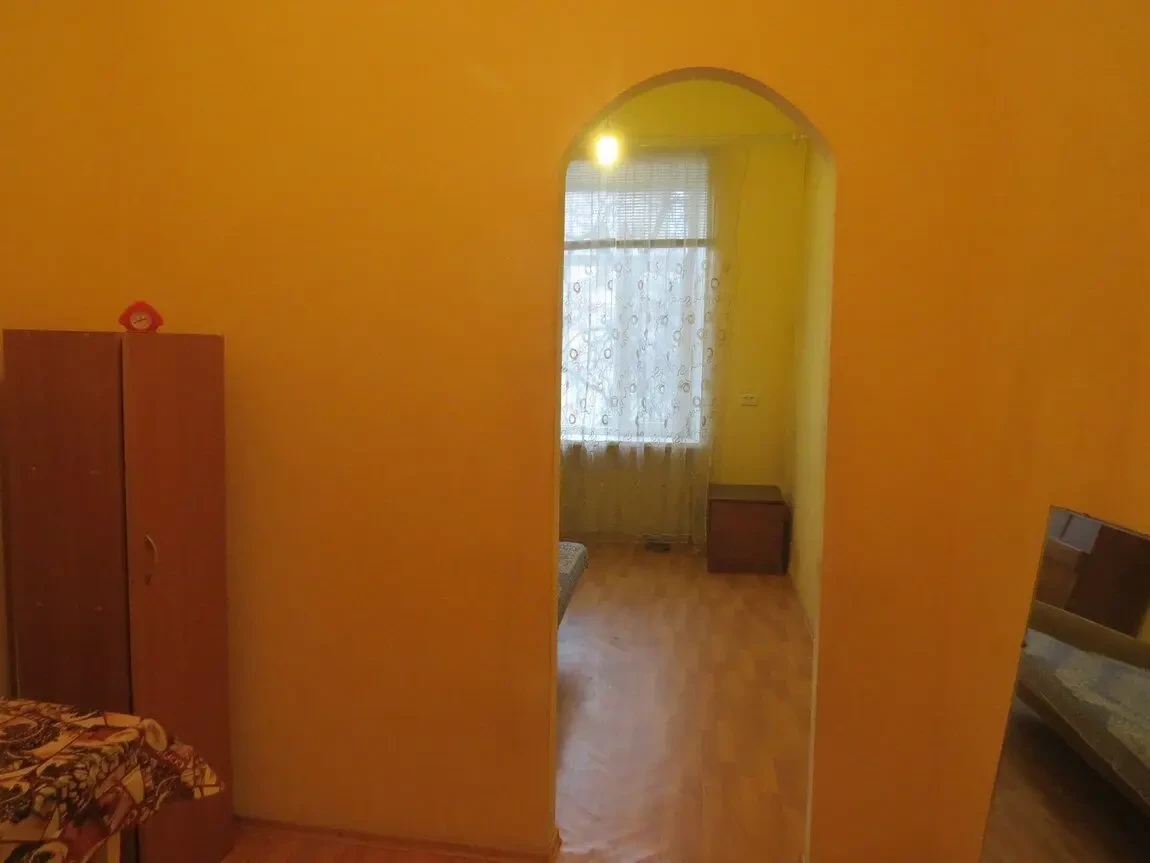 Сдам комнату в коммуне на Екатериненской (Европейская) 3