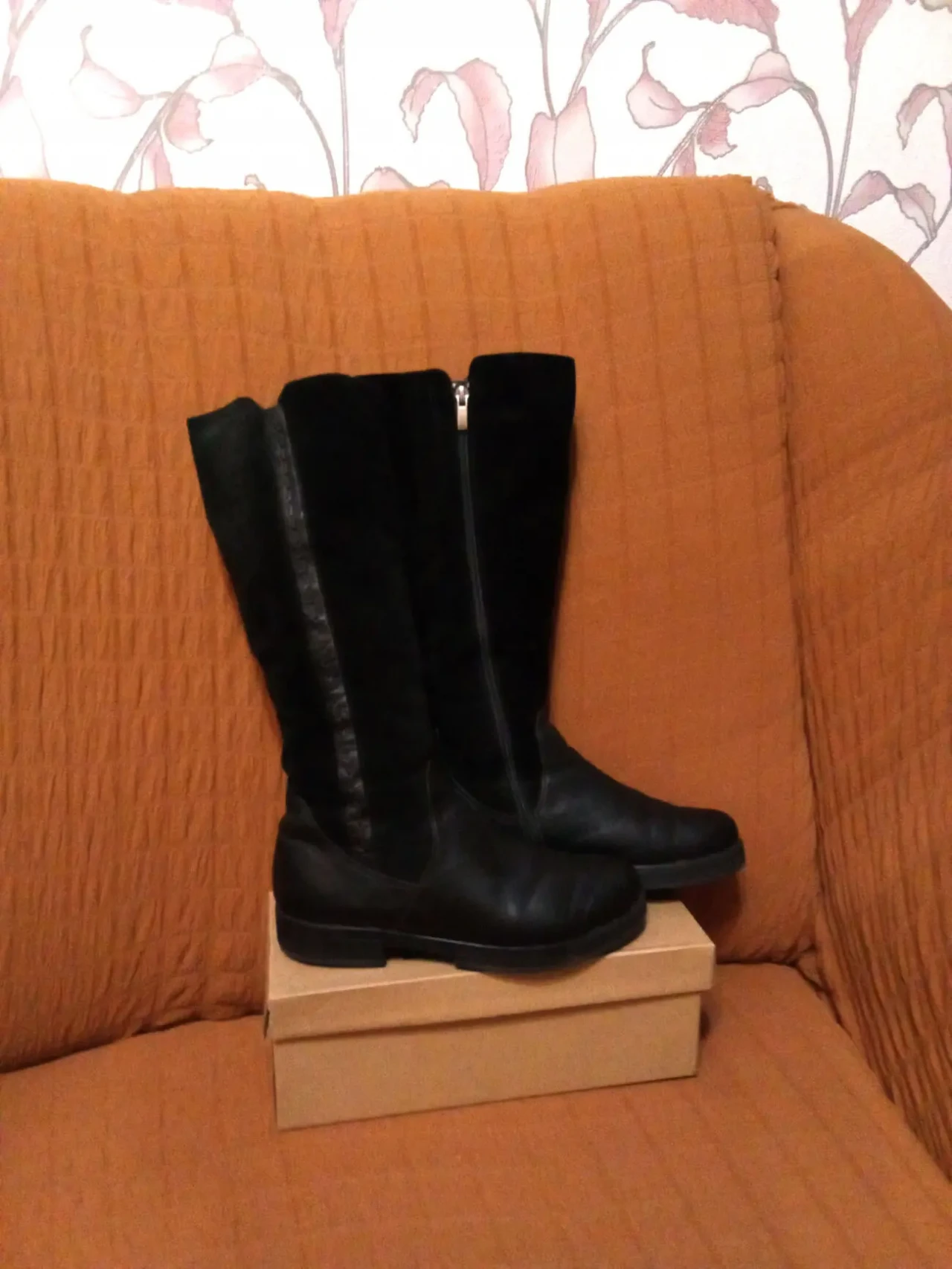 Жіночі шкіряні сапоги 2