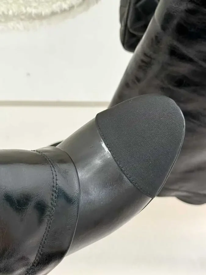 Чоботи Chanel 5