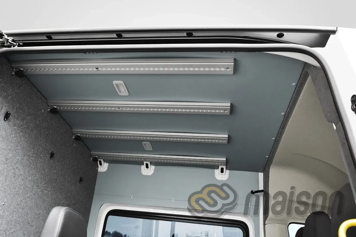 Продам вантажопасажирський Crafter 5