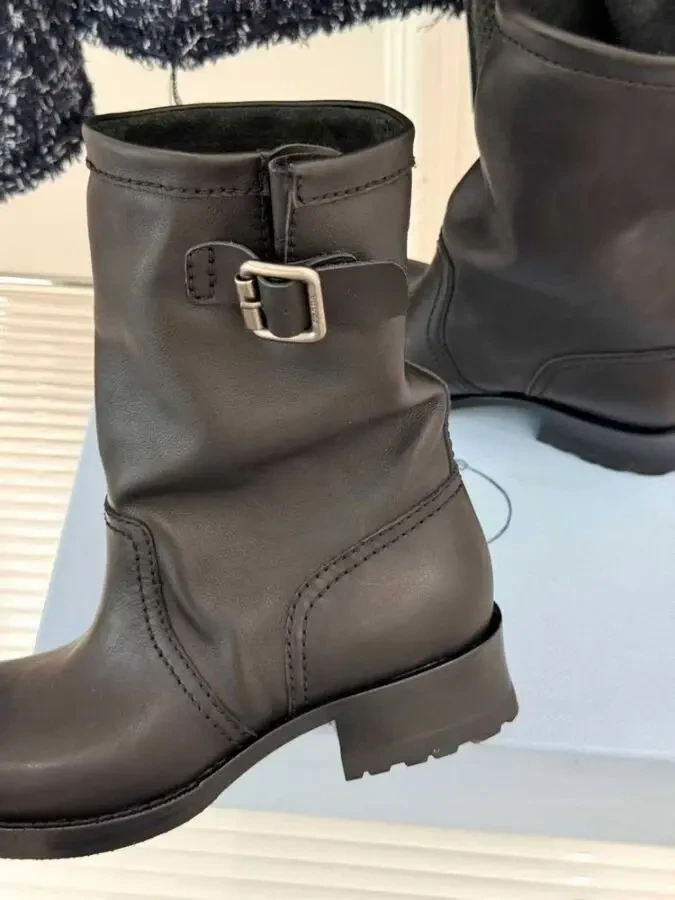 Чоботи Prada 10