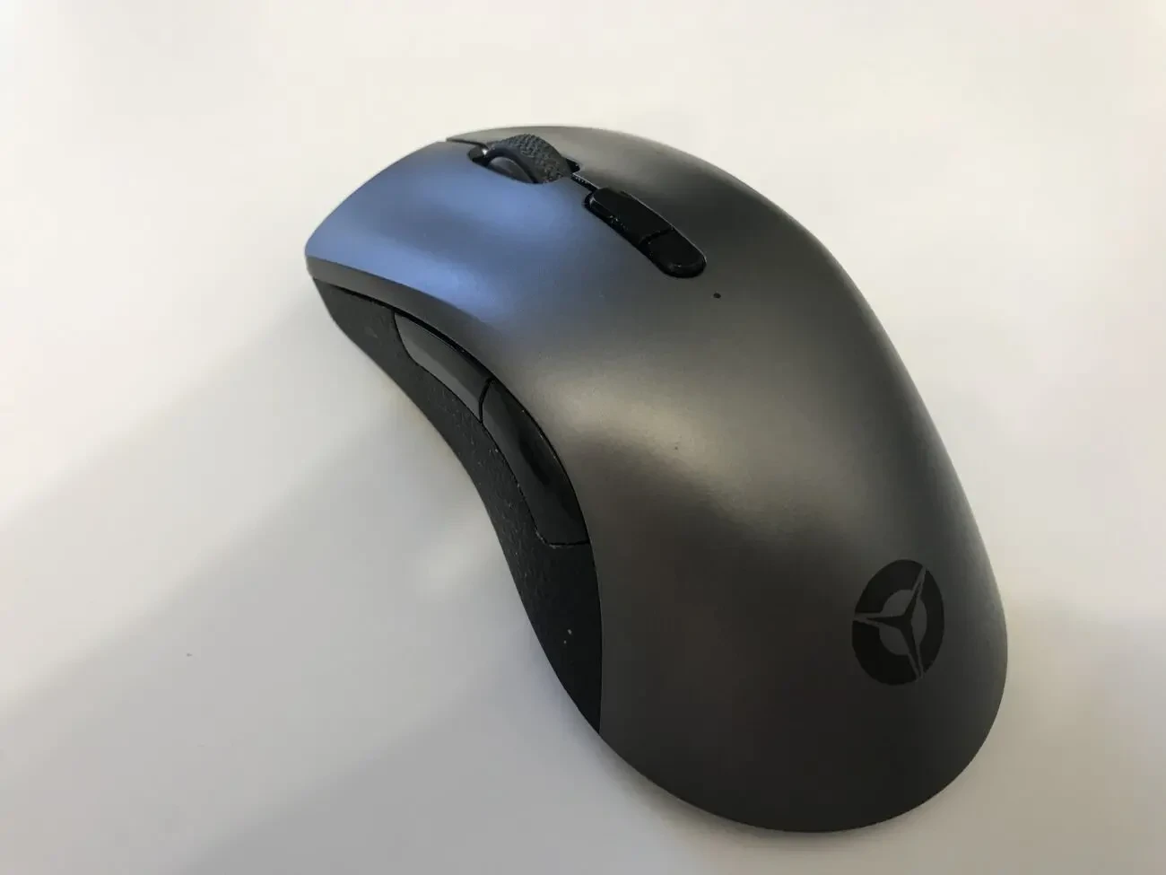 Бездротова ігрова миша LENOVO Legion M600 7