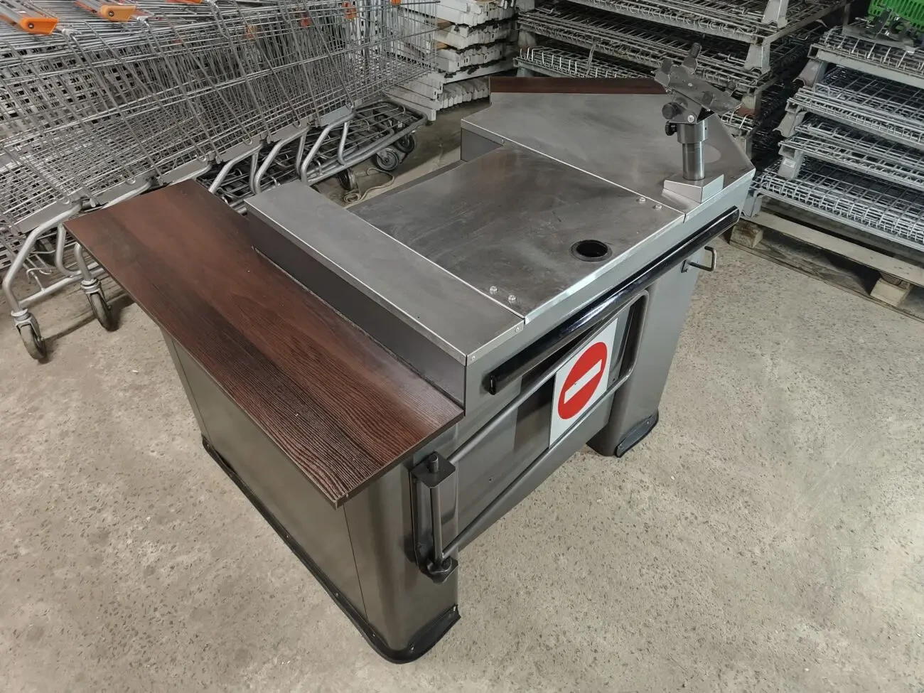 Касовий бокс б у, прилавок каса бу, касове місце бу, місце касира бу