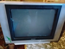 Продам б/у телевизор