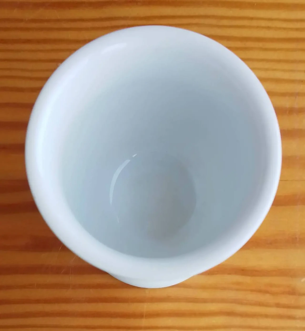 Подставка для яйца белая керамика рыбки, машинки 3