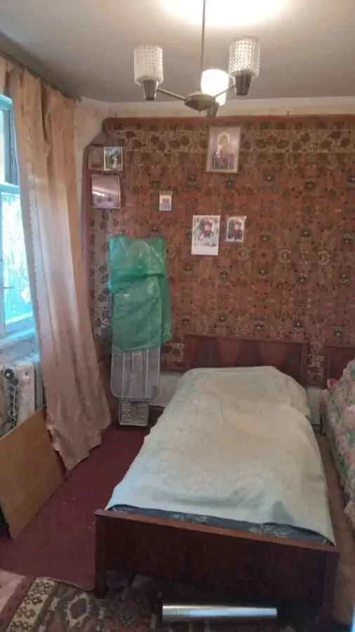 Продам 4-комн. 5/5, пр. Небесной сотни 7