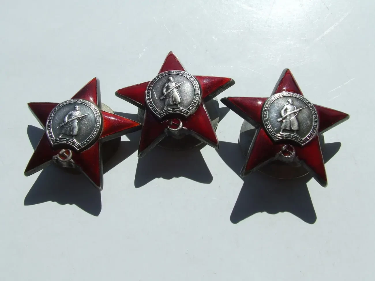 Орден КЗ -3 штуки 1 817 363. 2 070 966.и 2 070 150 награждения 1945 5