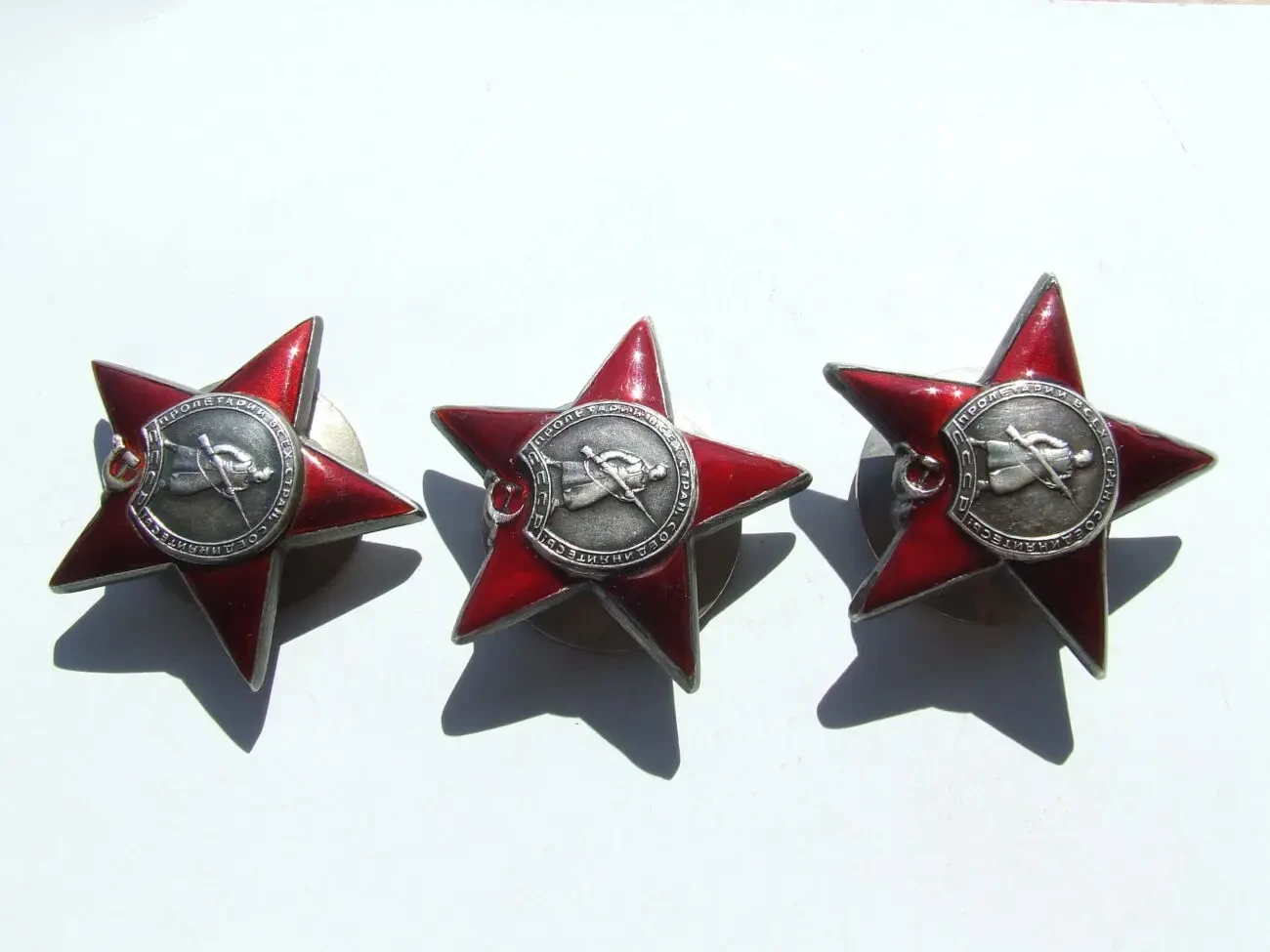 Орден КЗ -3 штуки 1 817 363. 2 070 966.и 2 070 150 награждения 1945 4