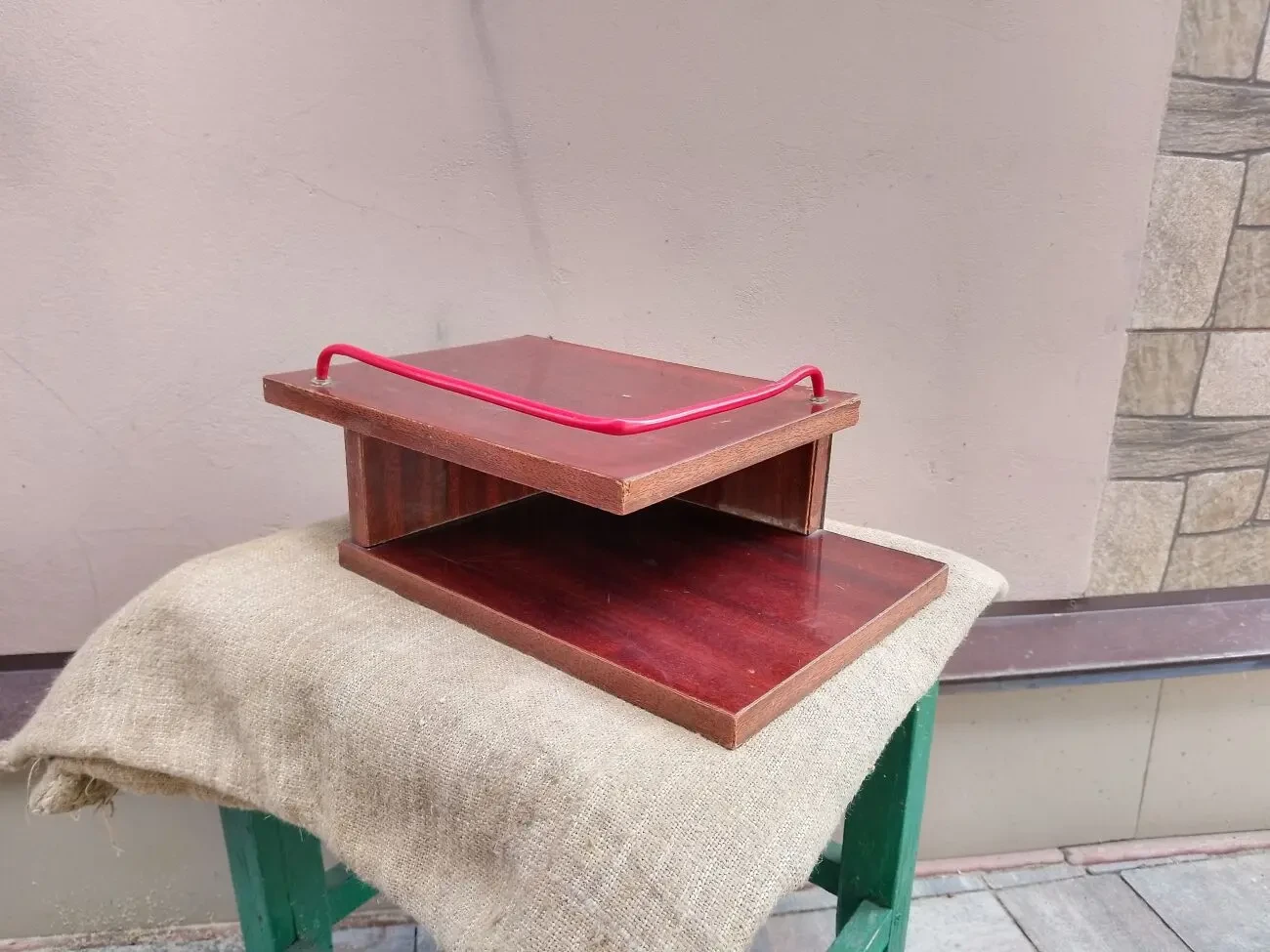 Полиця під стаціонарний телефон навісна. Полочка под стационарный тел.