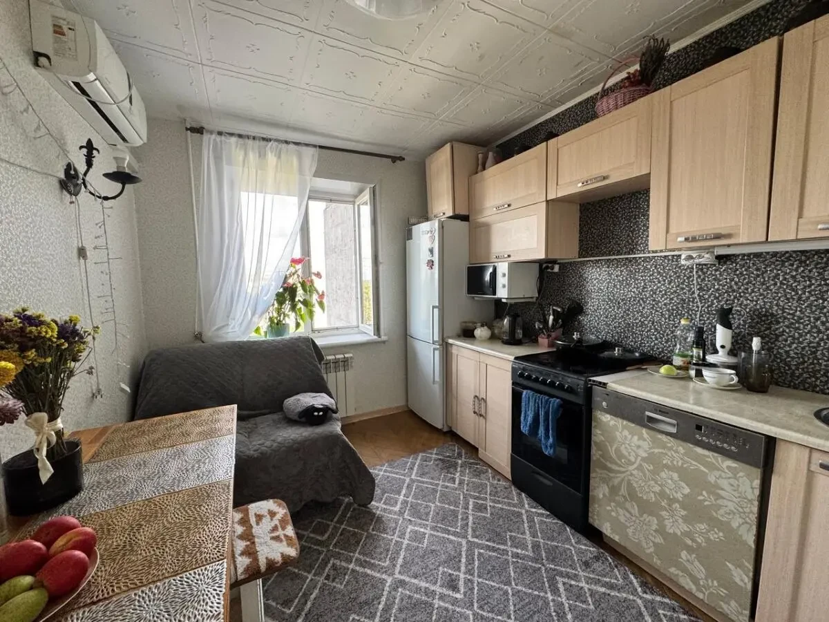 2-х кімн.кв на вул. Азербайджанська (Бакінських Комісарів) 2