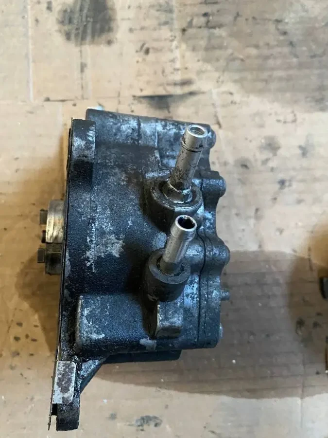 Тандемний паливний насос Volkswagen Touran 2.0 TDI 2