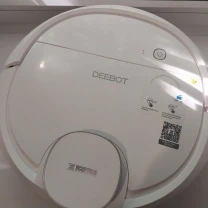 Робот пилесос Ecovacs deebot ozmo 900