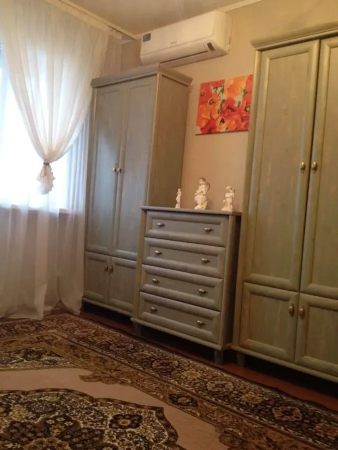 Здається 2к квартира метро Берестейська власник 5