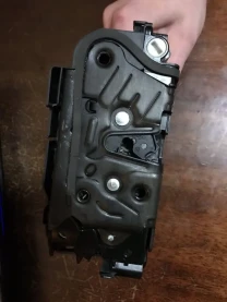 Продам 4 замки до дверей VW T5/6