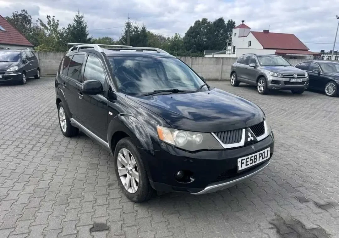 Mitsubishi Outlender XL Правій руль для ЗСУ