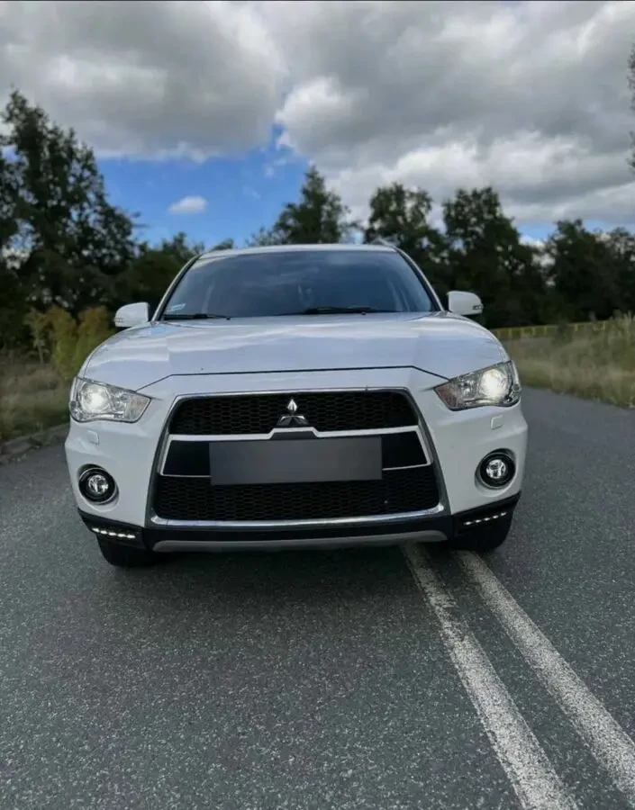 Mitsubishi Outlander 2.2 DI-D 4WD 3