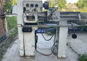 Продам токарний верстат ТВ-4 комплектний.