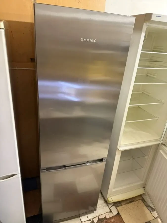 Холодильник Снайге ідеальний стан