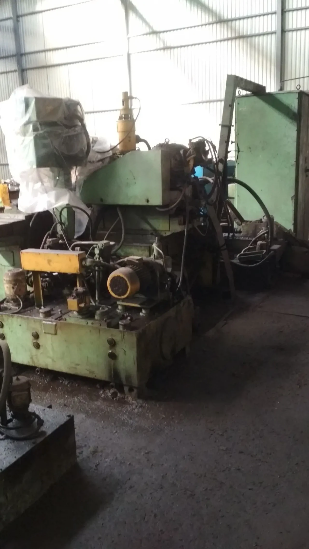 Круглошліфувальний верстат 3М152ВМФ4 3