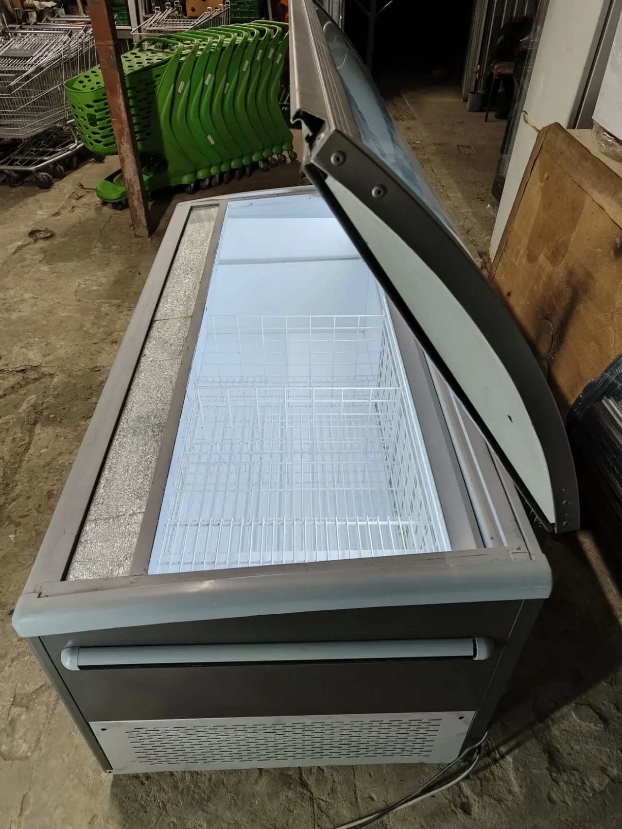 Холодильна вітрина універсальна, вітрина для м'яса, вітрина 8